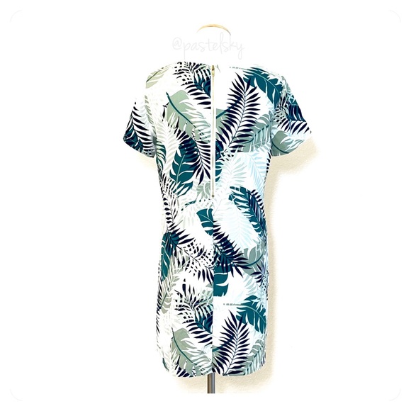 LULU’s tropical leaf dress - Picture 3 of 5